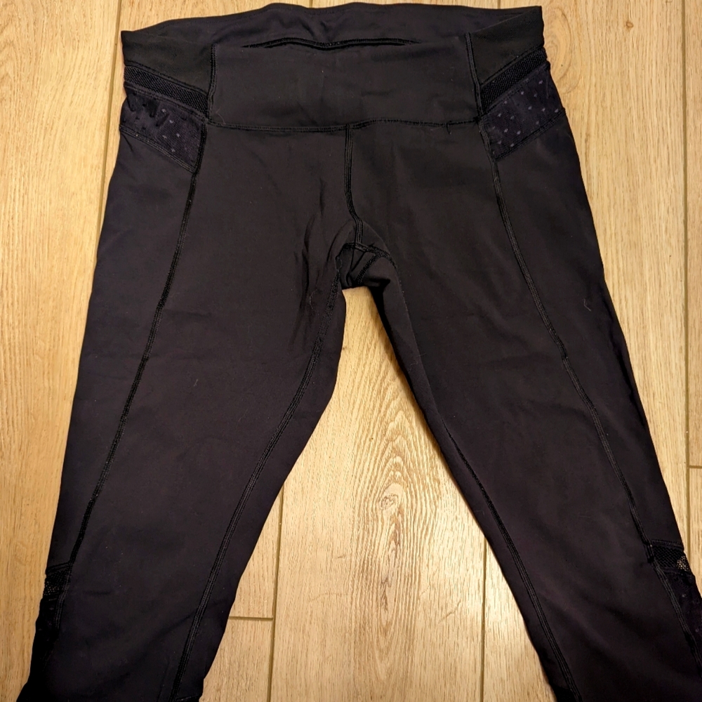 Lululemon size 10 black polka dot mesh compression leggings